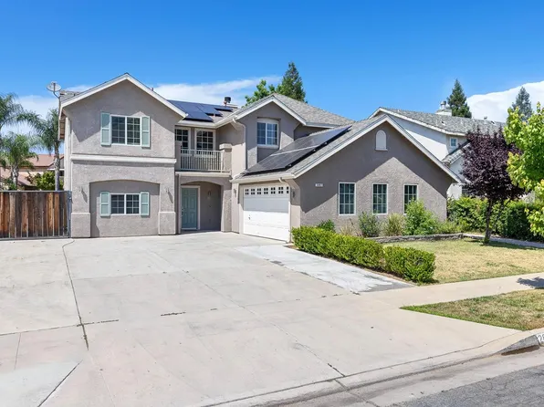 2897 Griffith Ave, Clovis, CA 93611