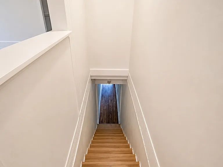 166 Kenan St #C — Photo 17