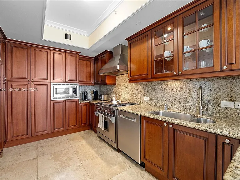 17875 Collins Ave #2702 — Photo 9