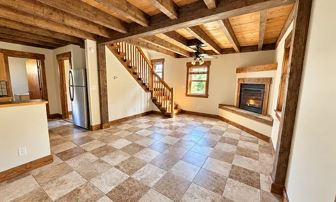 3 bed, 1.5 bath, 1175 sqft, $1,875 — Photo 4