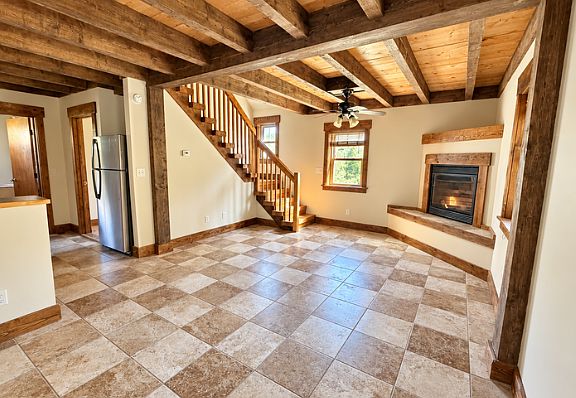 4th image of 1692 Ellis Hollow Rd #2