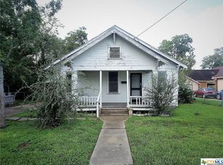 805 Oak St, Victoria, TX 77901