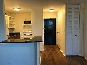 N Marine Dr — Photo 5