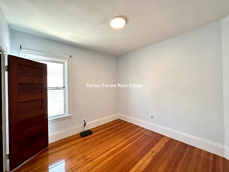 789 Columbia Rd — Photo 11