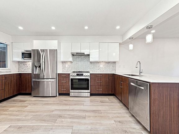 4th image of 1513 Bowser Ave #203