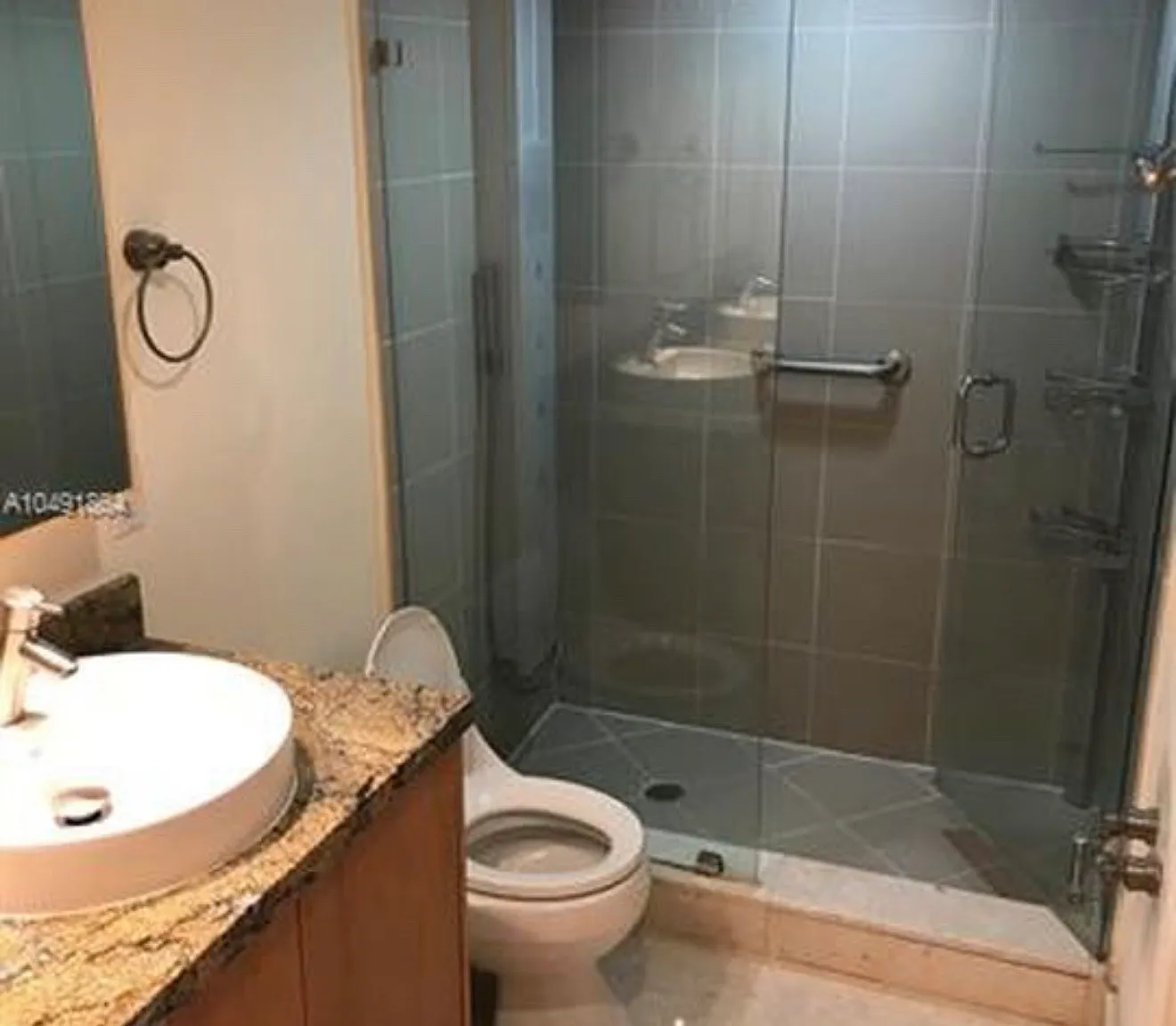 3 bed, 1271 sqft, $3,100 — Photo 4