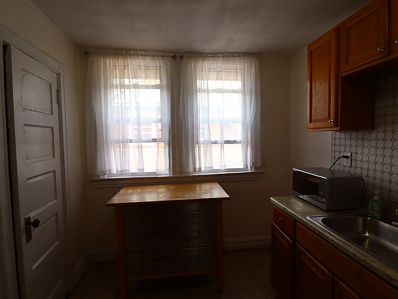 4th image of 790 Westminster Rd APT 3