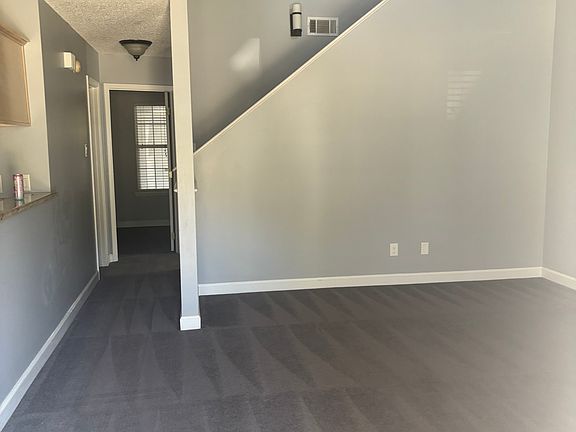 3rd image of 516 Heatherstone Cir