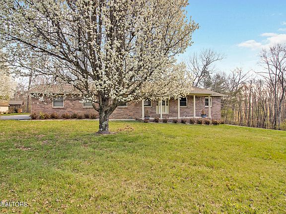 3rd image of 1026 Mimosa Ln