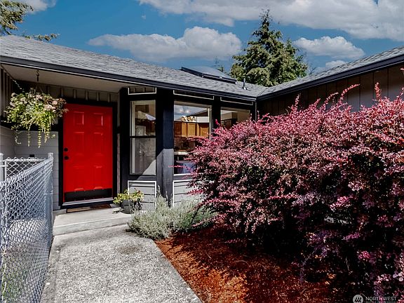 5th image of 1116 Rockcress Drive SE