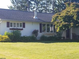 315 Hurley Dr, Hackettstown, NJ