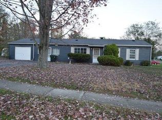 9690 Crestbrook Dr, Cincinnati, OH 45231