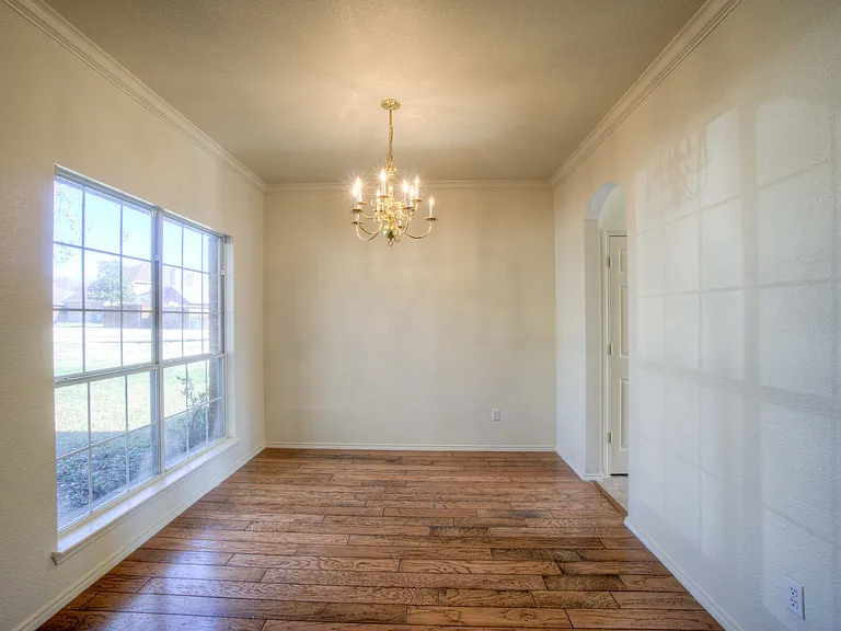 5441 Mohawk Ct — Photo 3