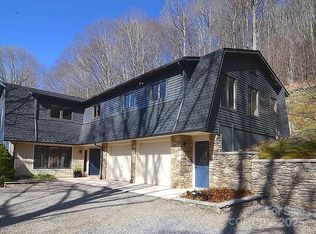 617 Norton Fork Rd, Hot Springs, NC 28743