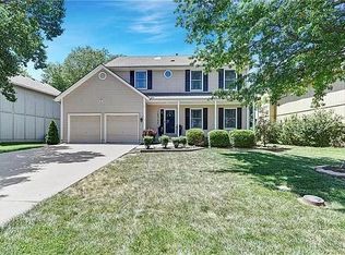 15516 Glenwood Ave, Overland Park, KS 66223