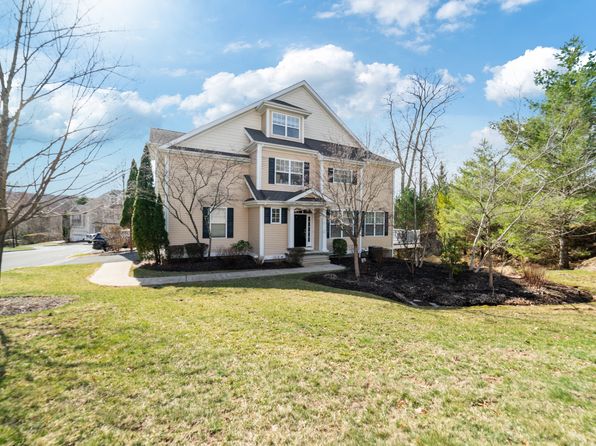 1 Winding Trl #1, Middlebury, CT 06762