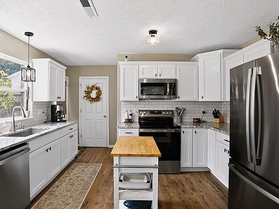5th image of 6511 Caressa Way