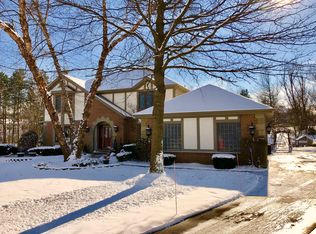 2360 Dale Brook Cir, Hinckley, OH 44233