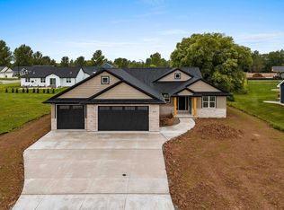 3606 E Hank Ave, De Pere, WI 54115