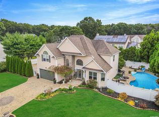 3 Martin St, Port Jefferson Station, NY 11776
