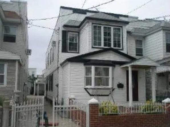 10710 105th St, Jamaica, NY 11417