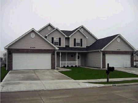 1st image of 2302-2304 Shamrock Dr