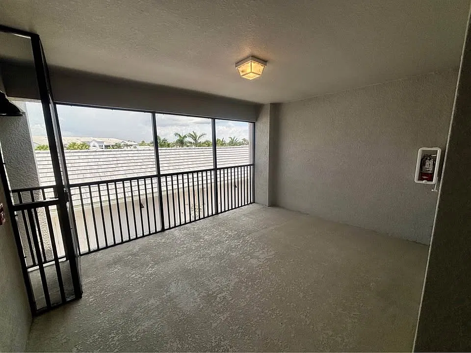 2 bed, 1366 sqft, $1,900 — Photo 4