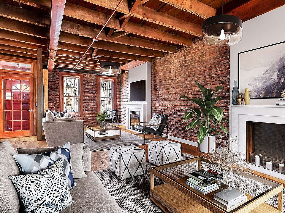 1st image of 124 Pioneer St #1-2