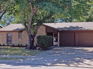 6821 Quail Run, Watauga, TX 76148