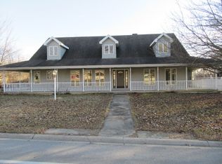 395 S Thames Ct, Bourbonnais, IL 60914