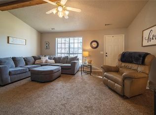 3752 Kenny Ln, Springdale, AR 72762