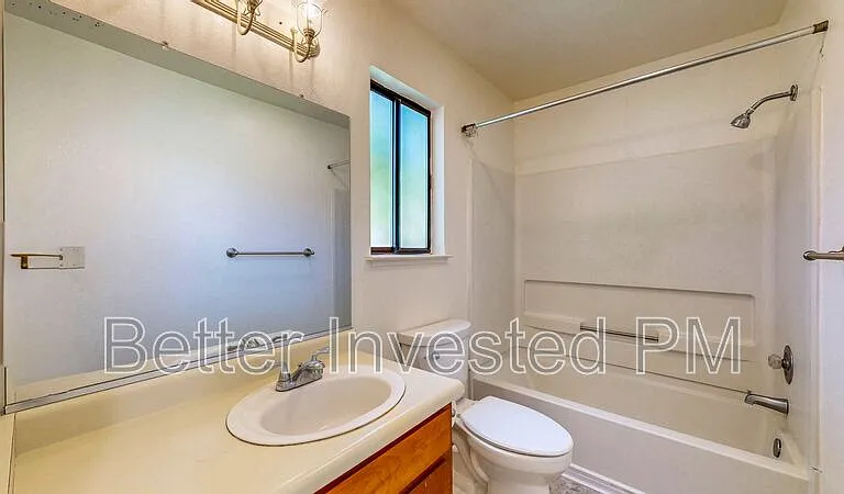5222 Fulton Rd #7 — Photo 7