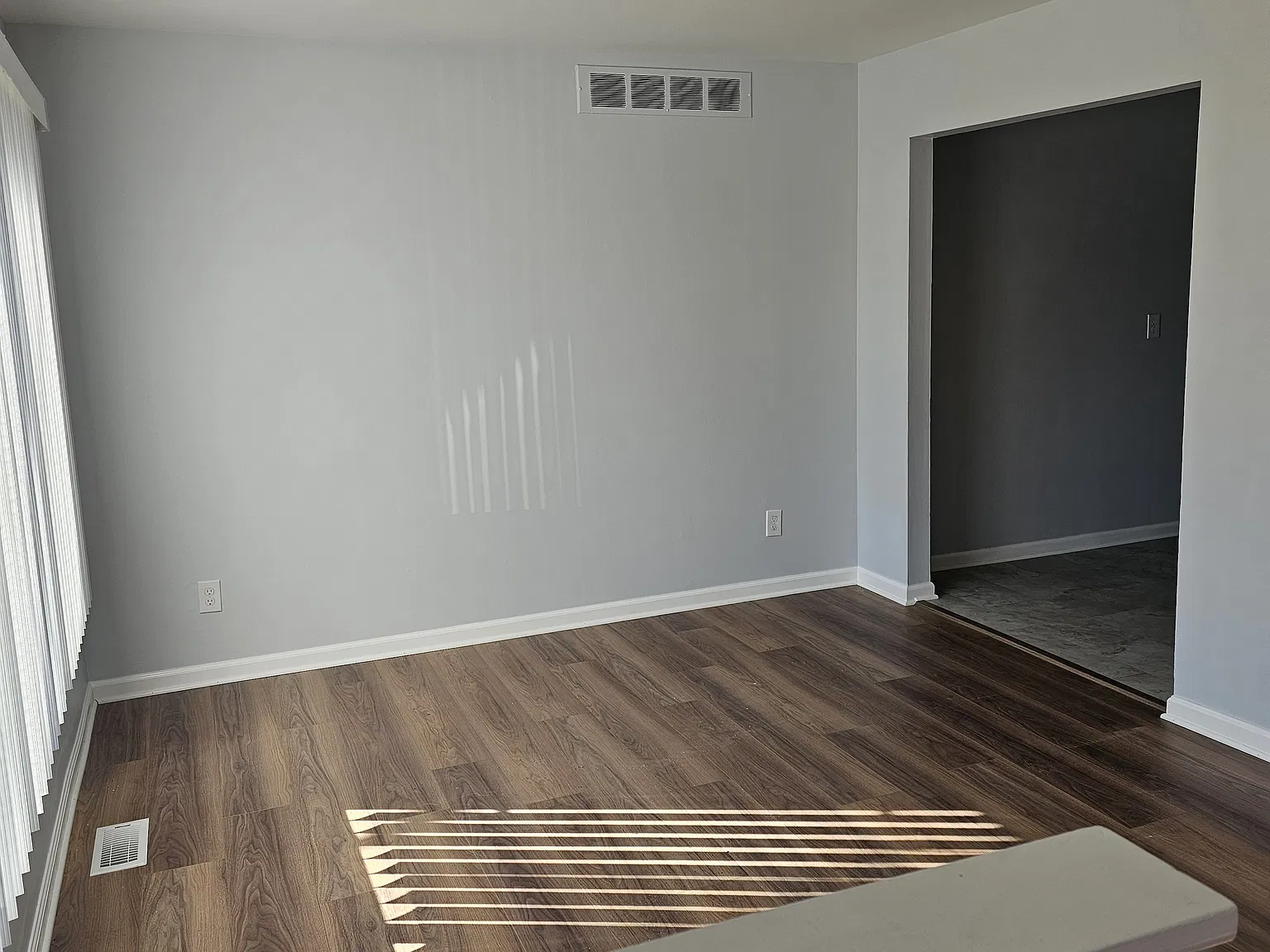 3 bed, 1.5 bath, 1214 sqft, $2,000 — Photo 1