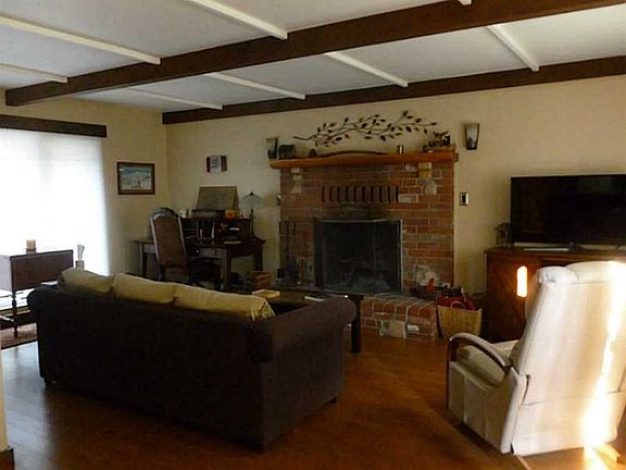 3rd image of 33516 Holcomb Creek Dr