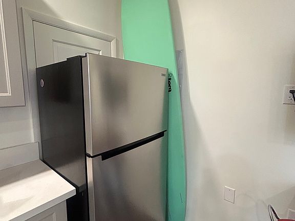 5th image of 311 Keaniani St #A