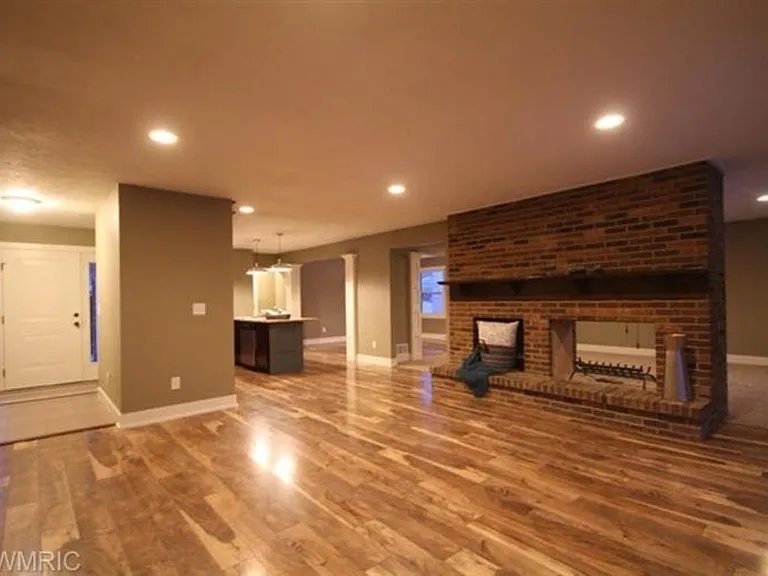 3464 Bromley Dr SE — Photo 9