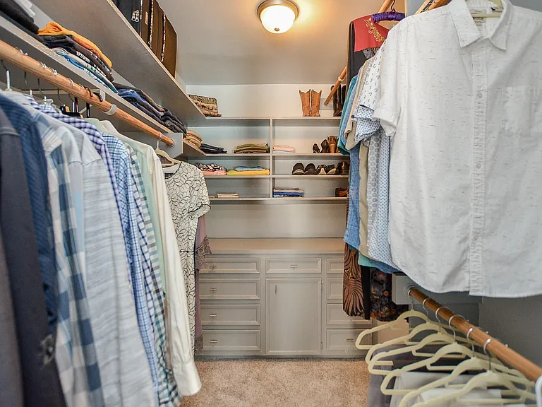 1702 Cherry Bend Dr — Photo 17