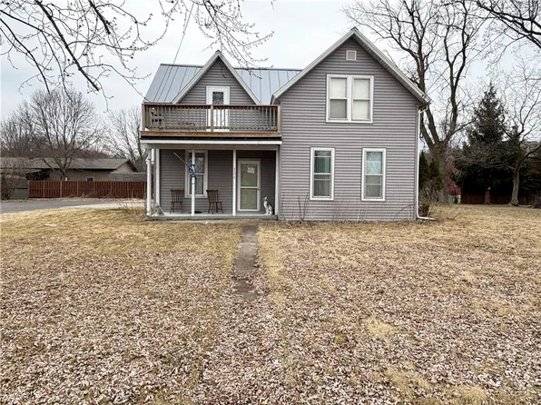 326 S Wisconsin Avenue, Rice Lake, WI 54868