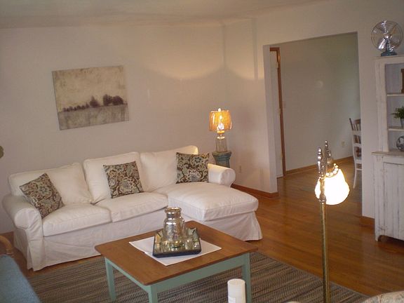 4th image of 213 Oriole Dr