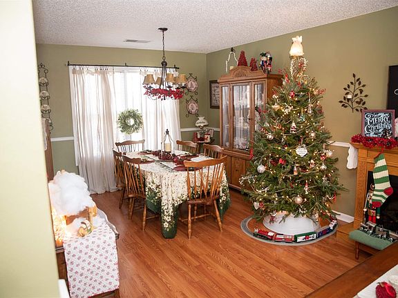 4th image of 219 Ashewood Lake Dr