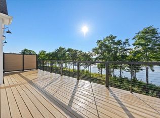 7 Isle Ave Avenue #101, Saco, ME 04072