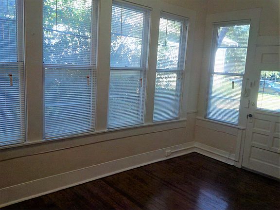 2nd image of 419 Queen Anne Ct APT 02
