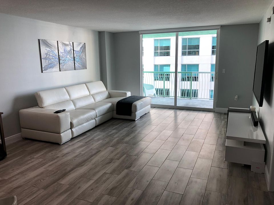 1st image of 1200 Brickell Bay Dr APT 3106