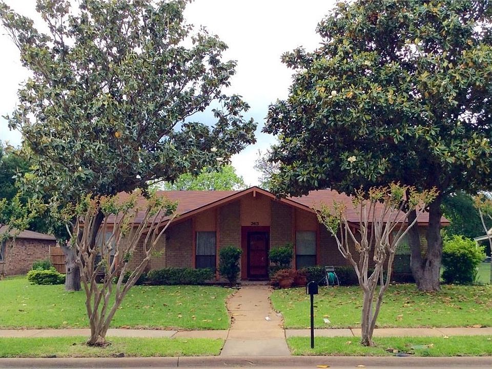 1st image of 2413 Travis Dr