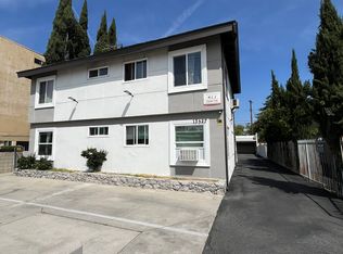 13527 Victory Blvd #6, Van Nuys, CA 91401