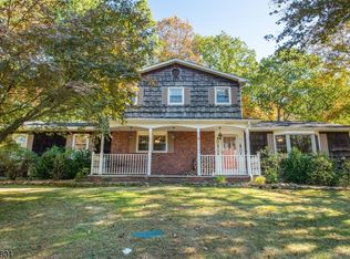 36 Sleepy Hollow Rd, Andover, NJ 07821