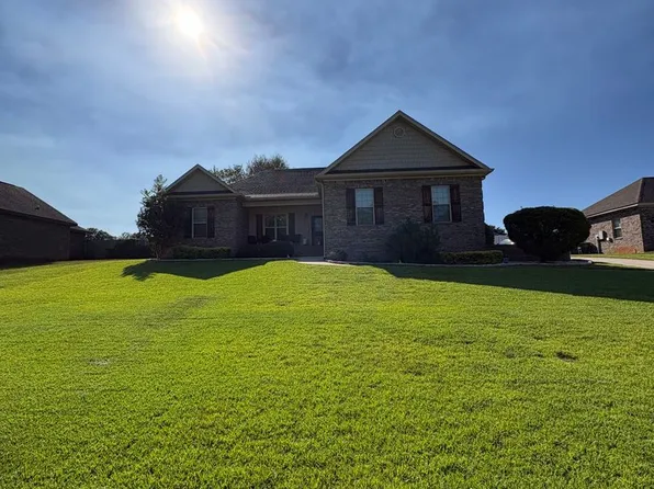 217 Clearview Dr, Enterprise, AL 36330