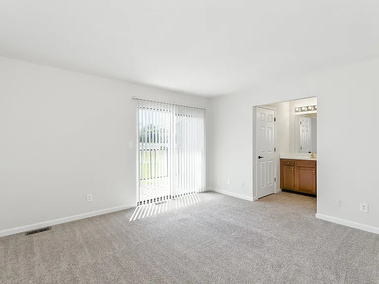 Arbor - Bedroom 1