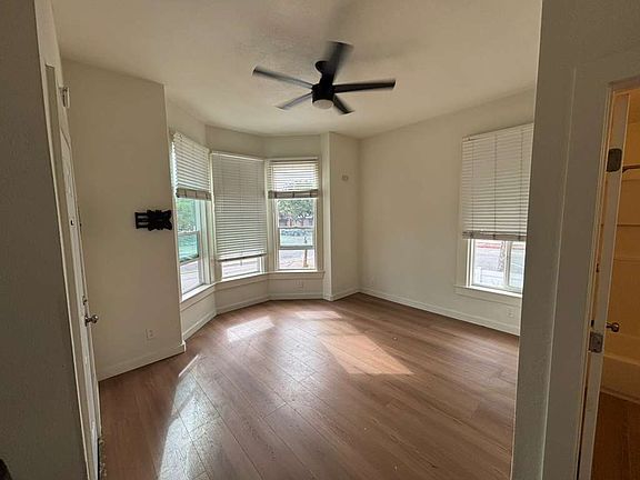 3rd image of 907 D Ave #2