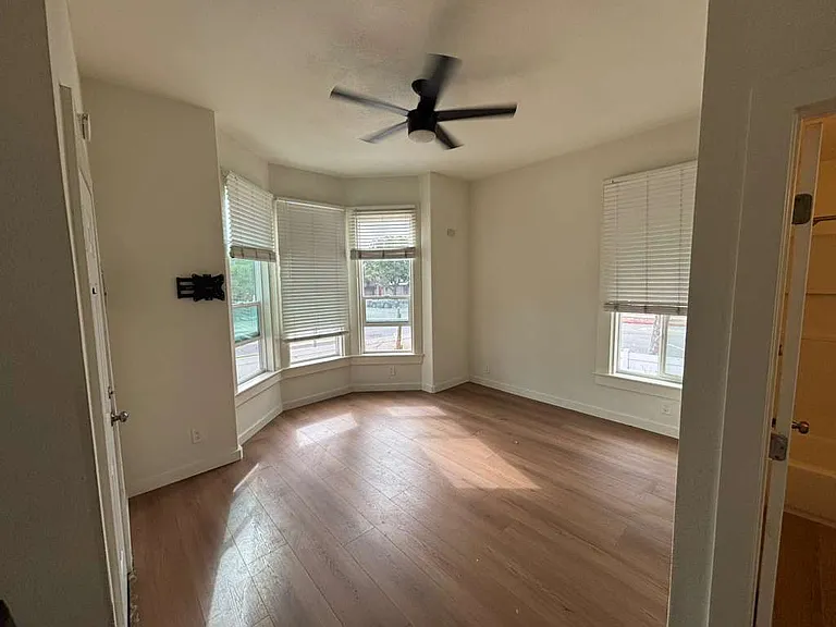 907 D Ave #2 — Photo 3